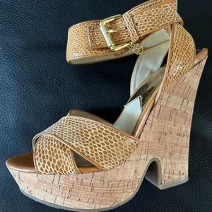 MICHAEL KORS EMBOSSED LEATHER PLATFORM/ WEDGE